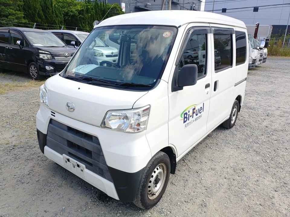 Daihatsu Hijet Cargo S321V 2018